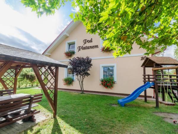 Hotel Pod Platanem Rowy  Esterno foto