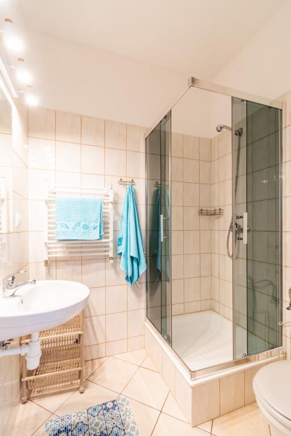 Hotel Pod Platanem Rowy  Esterno foto