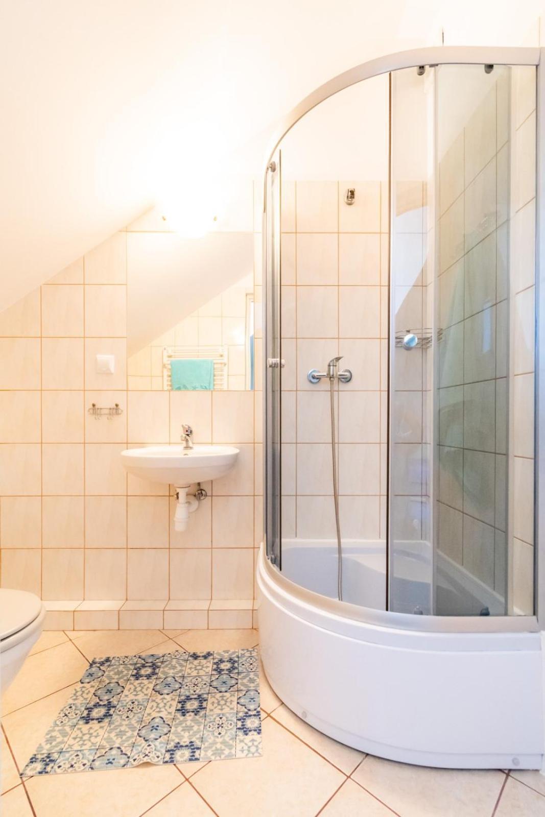 Hotel Pod Platanem Rowy  Esterno foto
